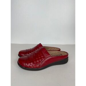 SoftWalk Red Woven Leather Women's Clogs Mules Size 7 M Comfort Slip On Shoes